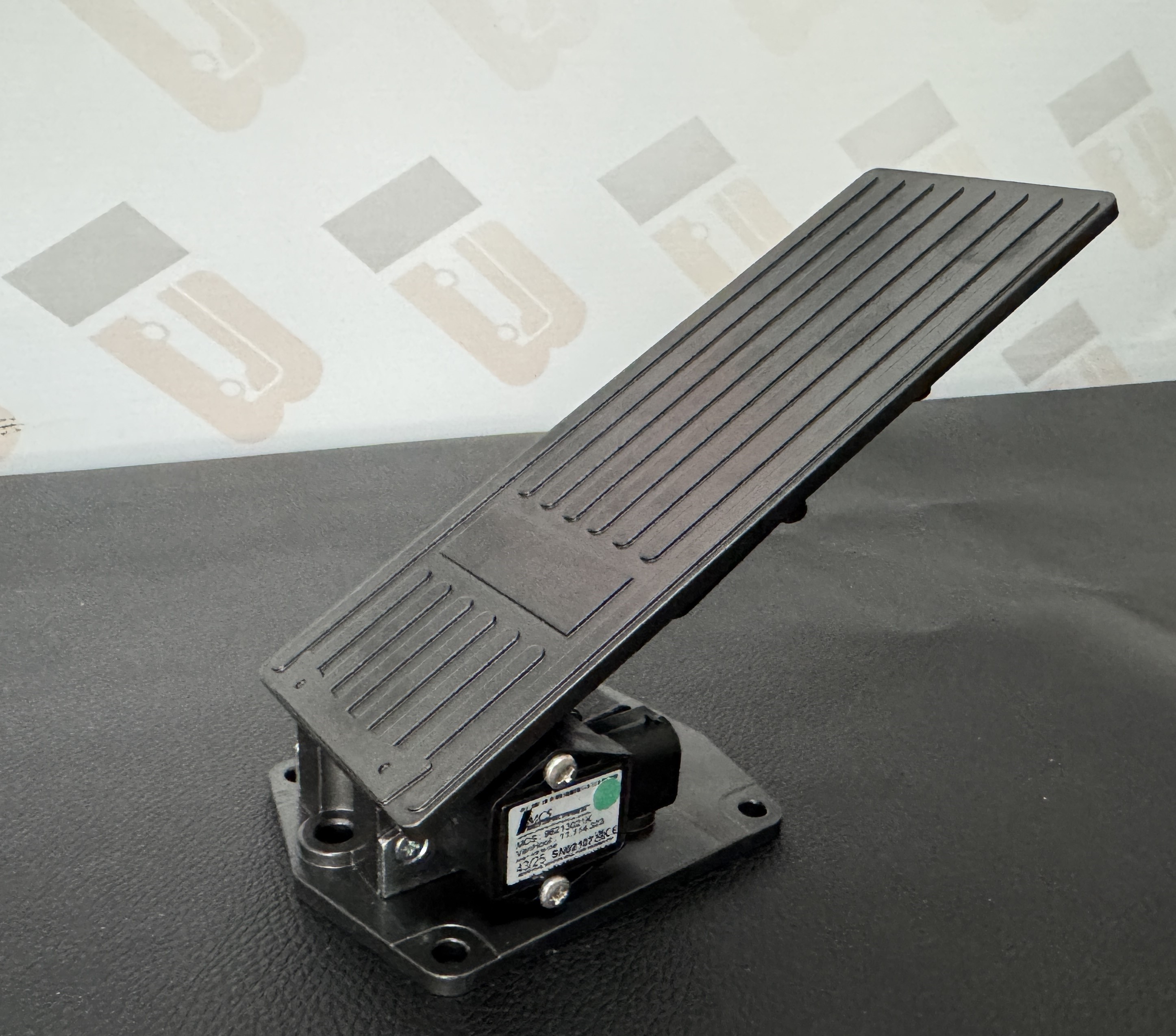 Van Hool Accelerator Pedal 11114323